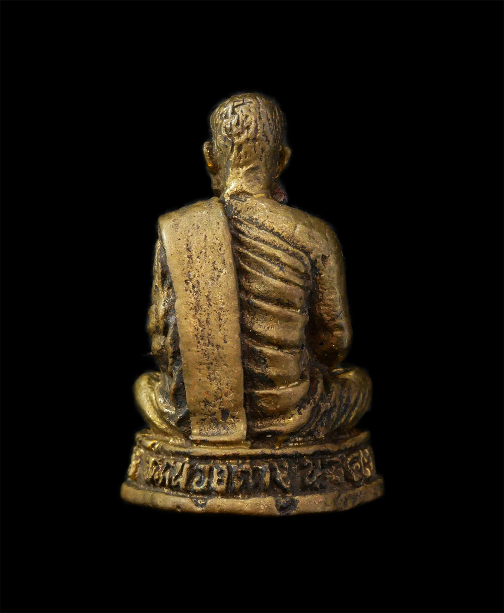 16Jun24 (13)bp.jpg - รูปหล่อหลวงพ่อบุญเลิศ เลขธัมโม (พระครูนิภาธรรมวิสุทธิ์) วัดหนองตางู อ.บรรพตพิสัย จ.นครสวรรค์ ปี2543 เนื้อทองทิพย์ ทองระฆัง พระเก่าสวย มวลสารดี น่าเก็บ [..] | https://kamulet.in.th